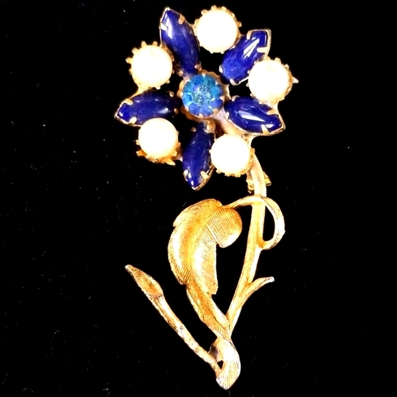 Vintage 1950s Faux Pearl Glass Stone Flower Brooch - Picture 2 of 9